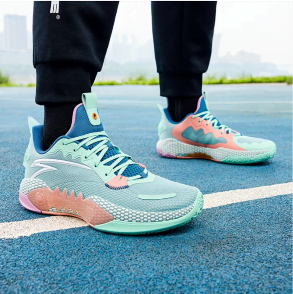 ANTA Men Shock The Game Shock Wave 5 Team Basketball Shoes